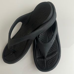 Crocs Unisex Flip Flops
